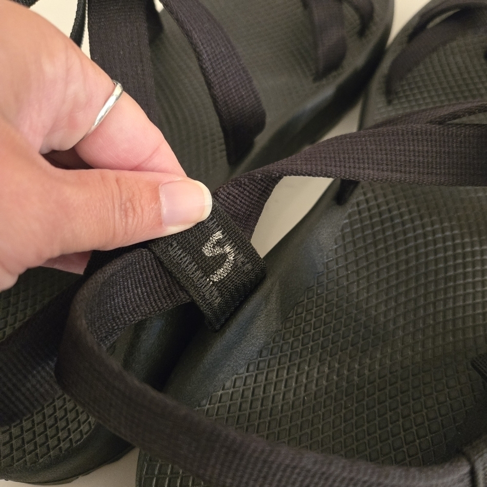 Chaco Mens Z/2 Single Strap Toe Loop Adjustable Sandals Waterproof Hiking Black - Picture 4 of 6